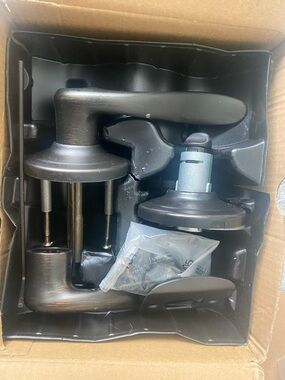 Kwikset tustin Venetian Bronze Door Handle Set